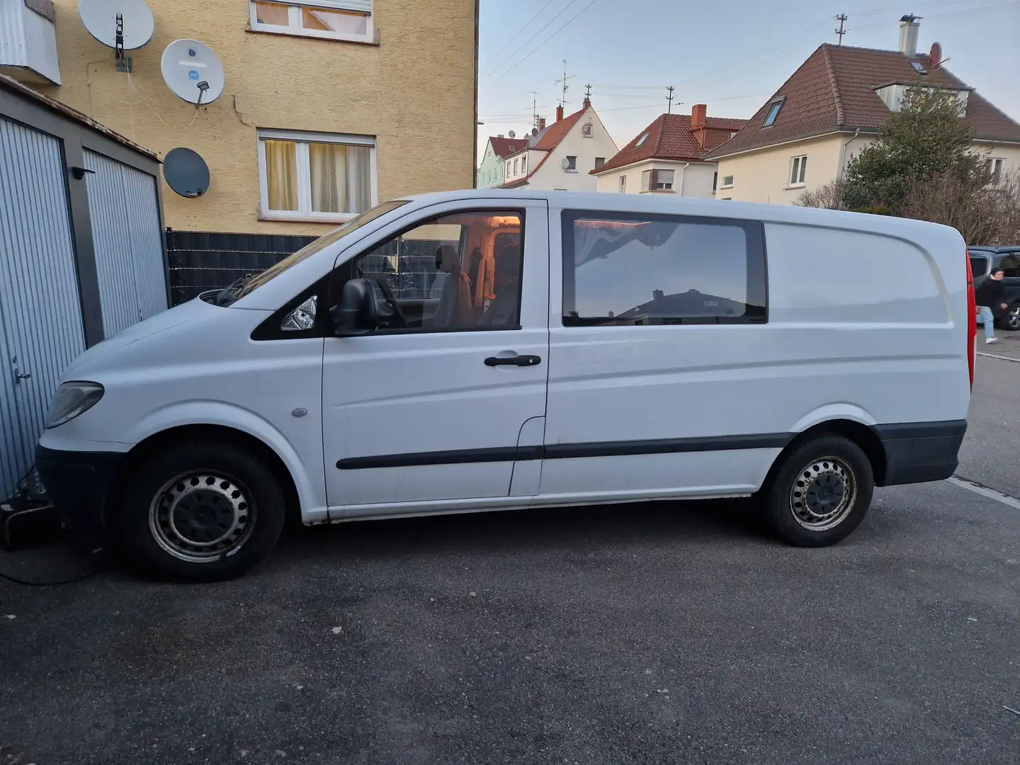 Mercedes-Benz Vito Vito 111 CDI Lang DPF Mixto Camper/Freisteher Weiß - 2
