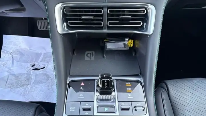 BYD Seal U DM-i COMFORT 2025, foto 17