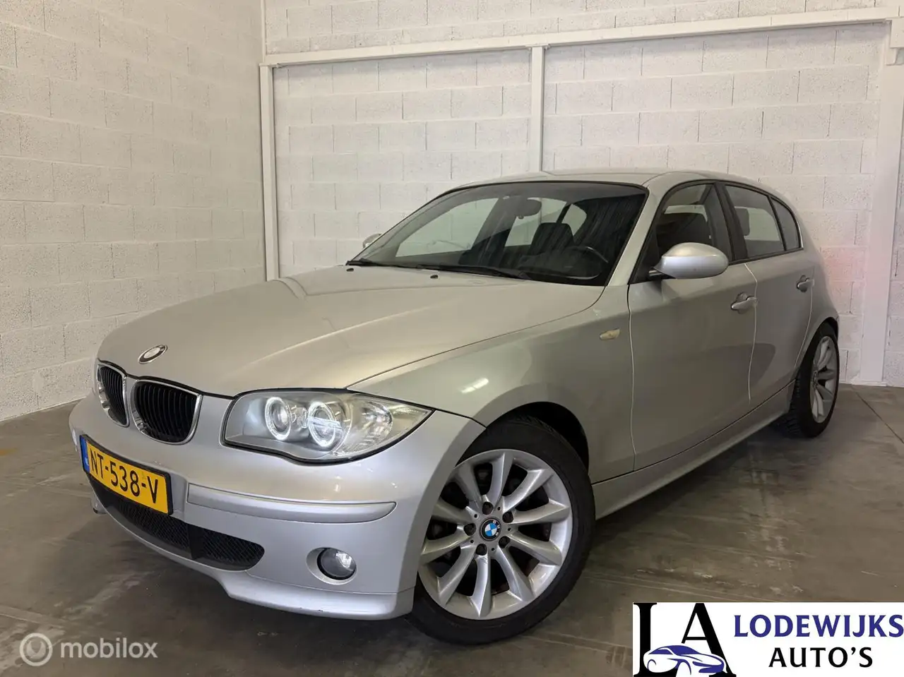 BMW 120