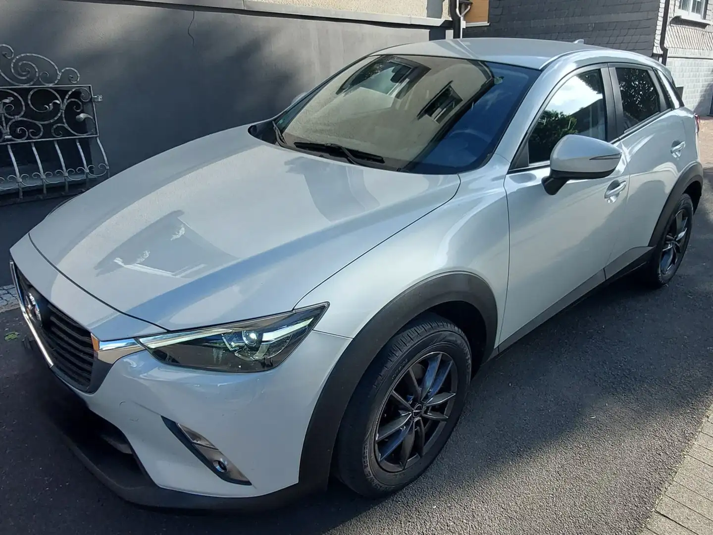 Mazda CX-3 CX-3 SKYACTIV-G 120 FWD Exclusive-Line Biały - 1