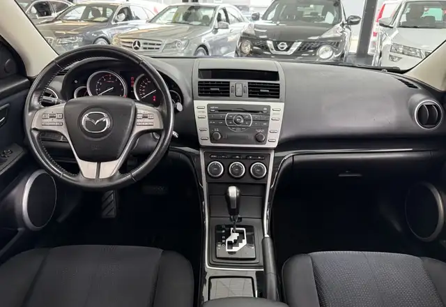 Mazda Mazda6 view 4