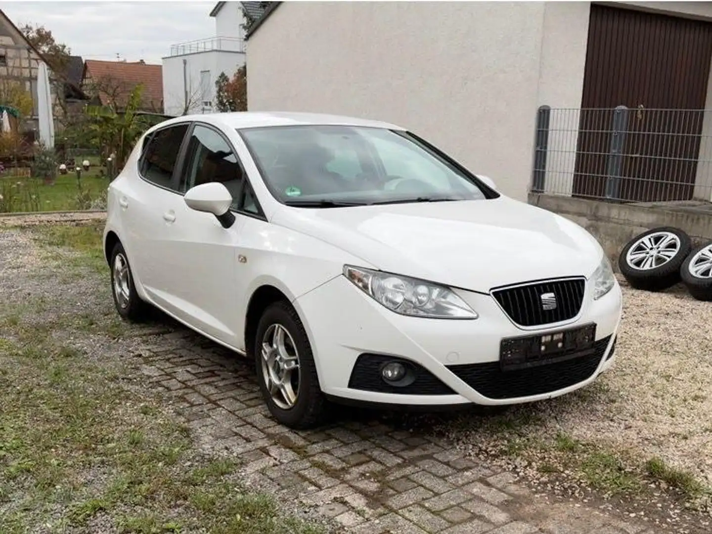 SEAT Ibiza Ibiza 5-Türer 1.4 16V Style Weiß - 2