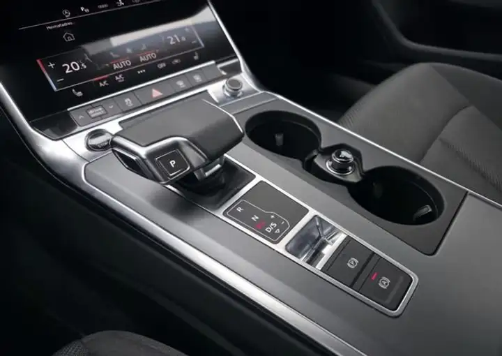 Audi A7 2023, foto 22