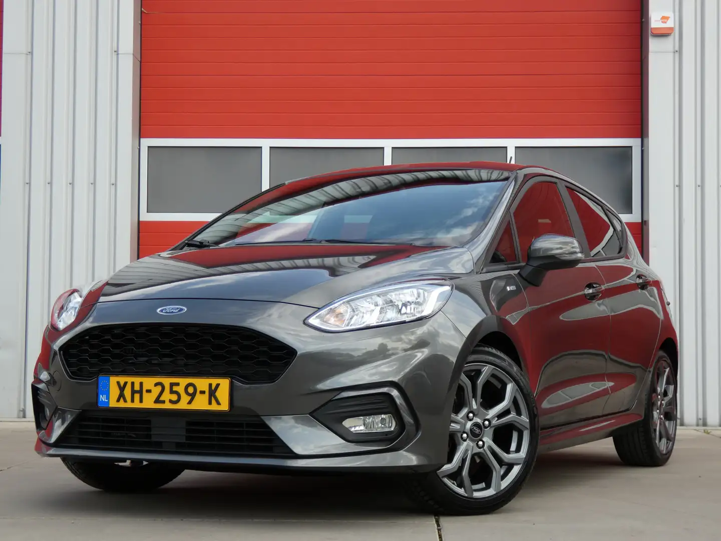 Ford Fiesta 1.0 EcoBoost ST-Line/ lage km/ zeer mooi! Grijs - 1