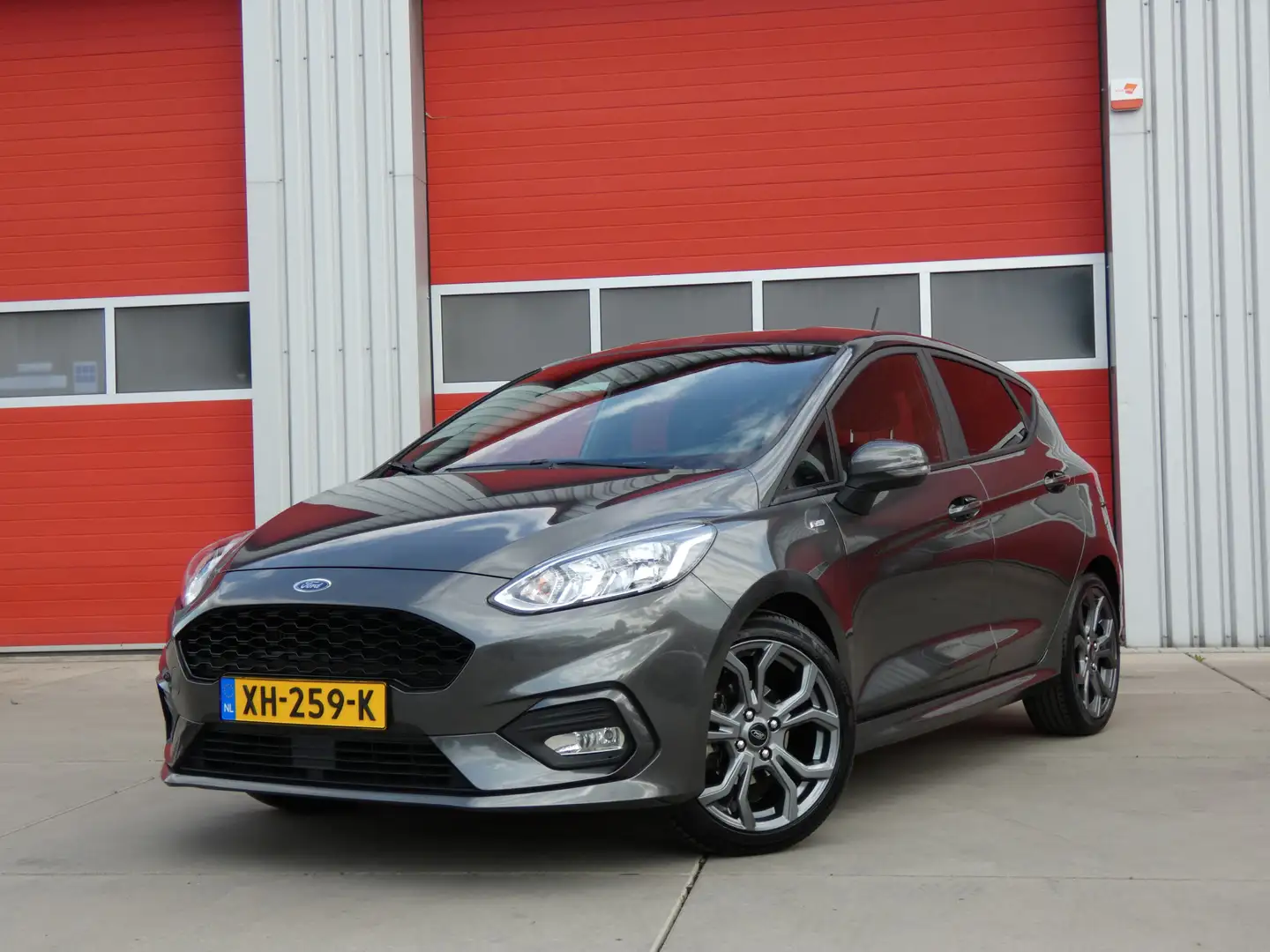 Ford Fiesta 1.0 EcoBoost ST-Line/ lage km/ zeer mooi! Grijs - 2