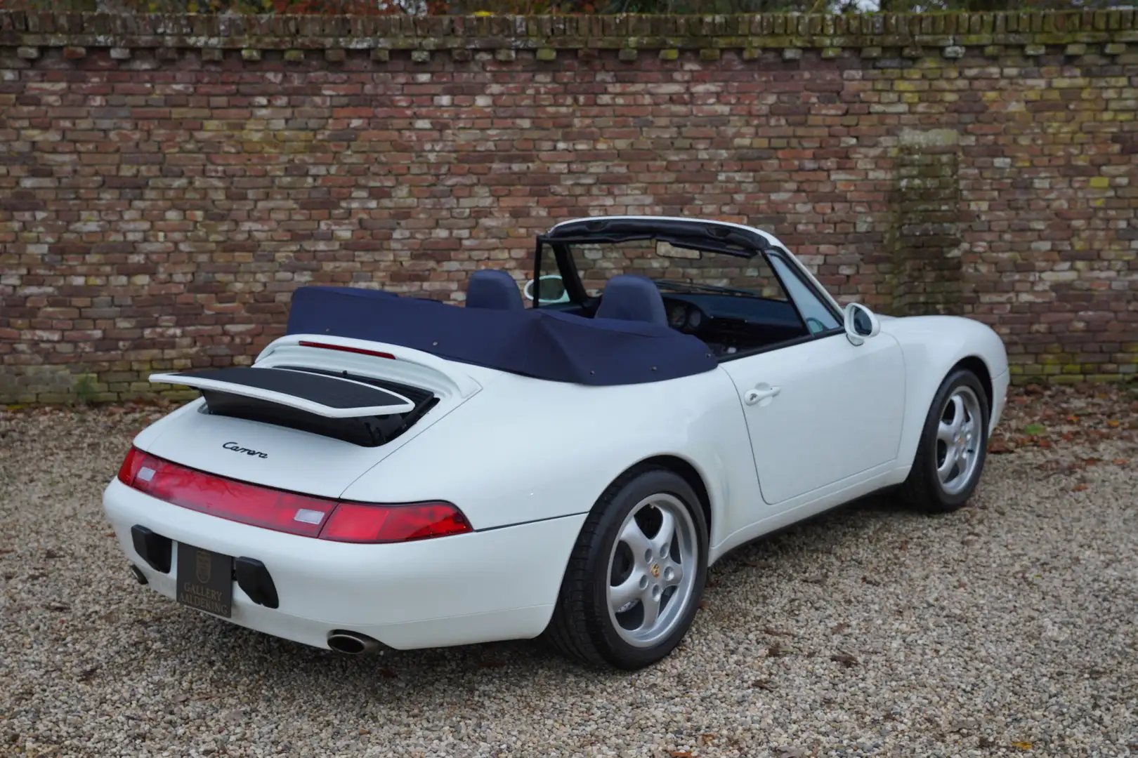 Porsche 993 993 Carrera 2 Convertible ONLY 23000 MILES! Grand Wit - 2
