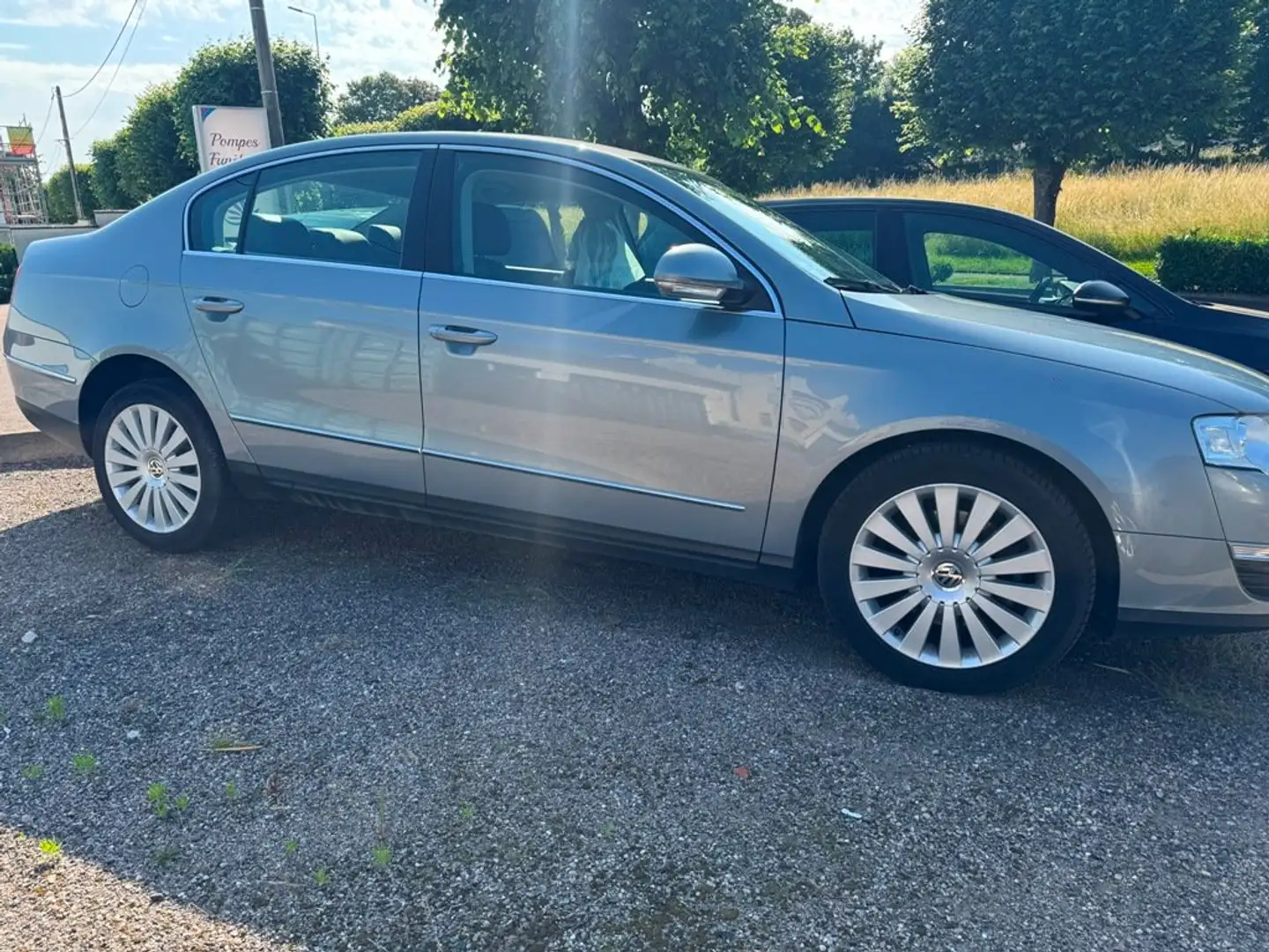 Volkswagen Passat Passat 2.0 16S TDI 140 CR FAP Carat DSG Gris - 2