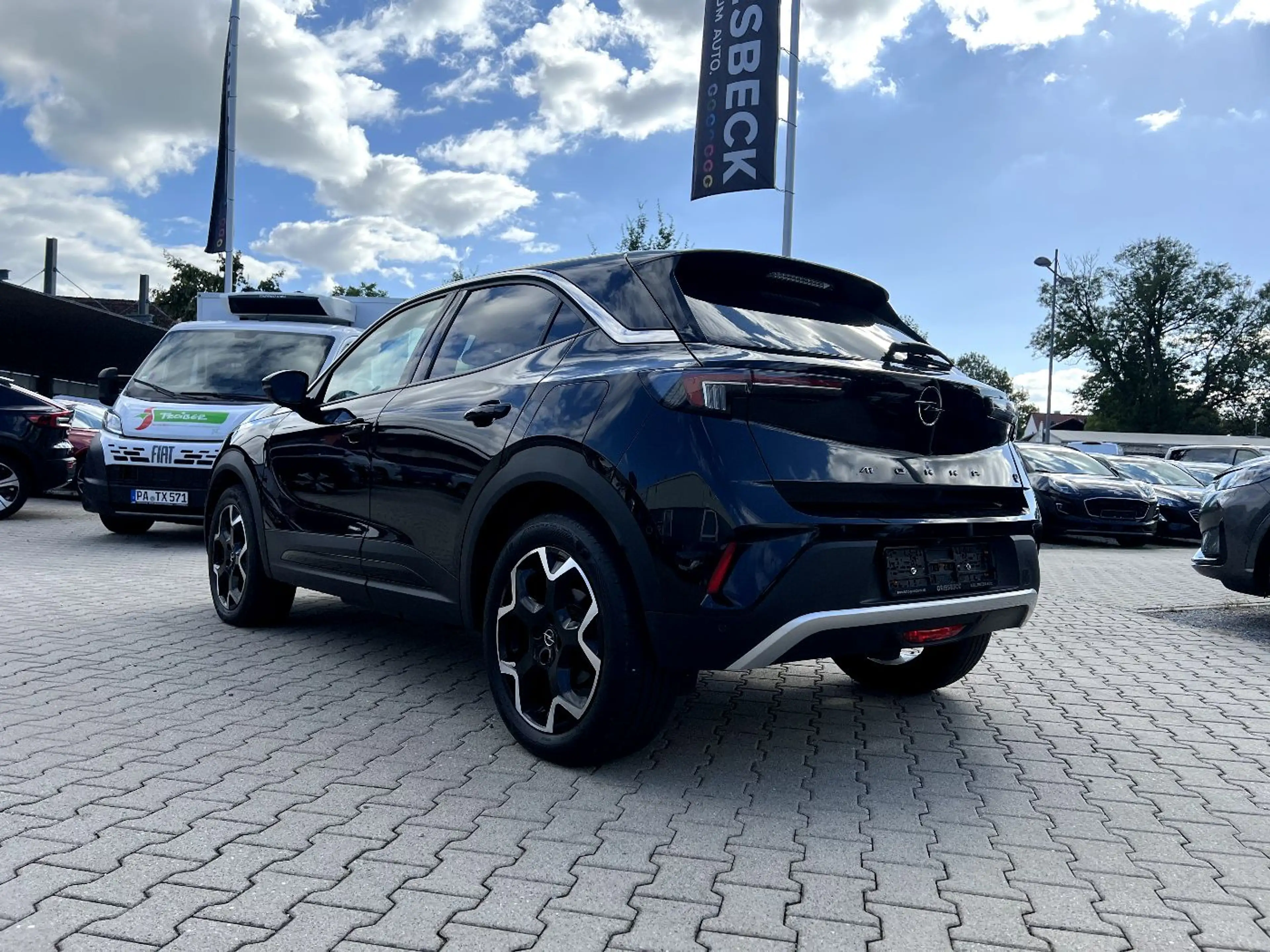 Opel Mokka-E Mokka e Ultimate *LED Navi Kamera Alcantara* — photo 2