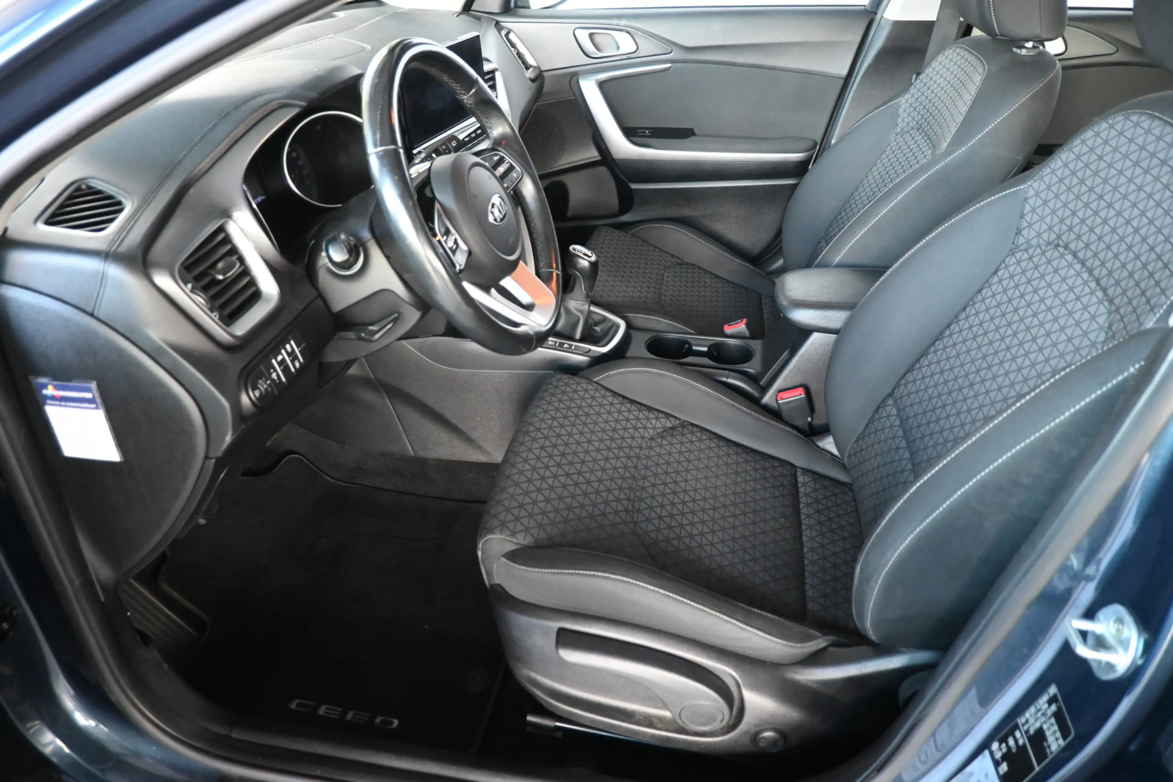 Kia Ceed SW / cee'd SW Sportswagon 1.0 T-GDi DynamicLine Clima Cruise con — photo 6