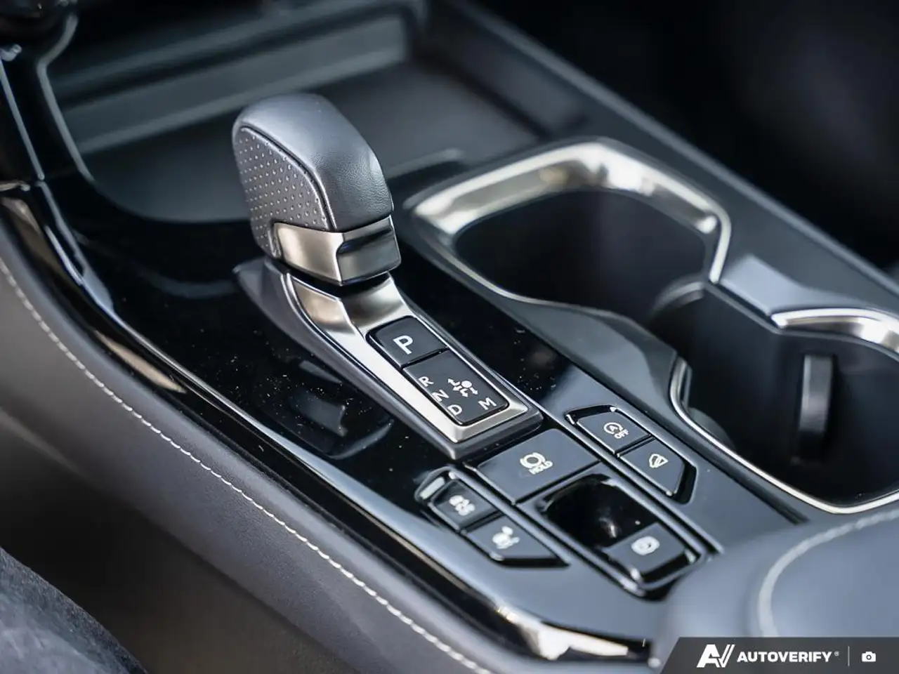 Lexus NX снимка Lexus NX