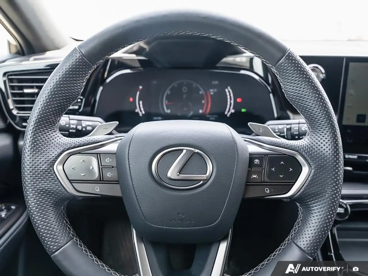 Lexus NX снимка Lexus NX