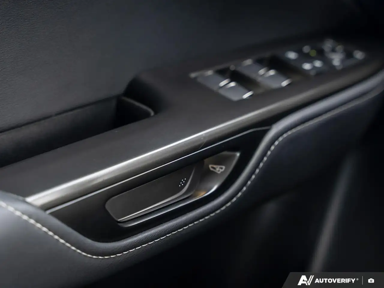 Lexus NX снимка Lexus NX