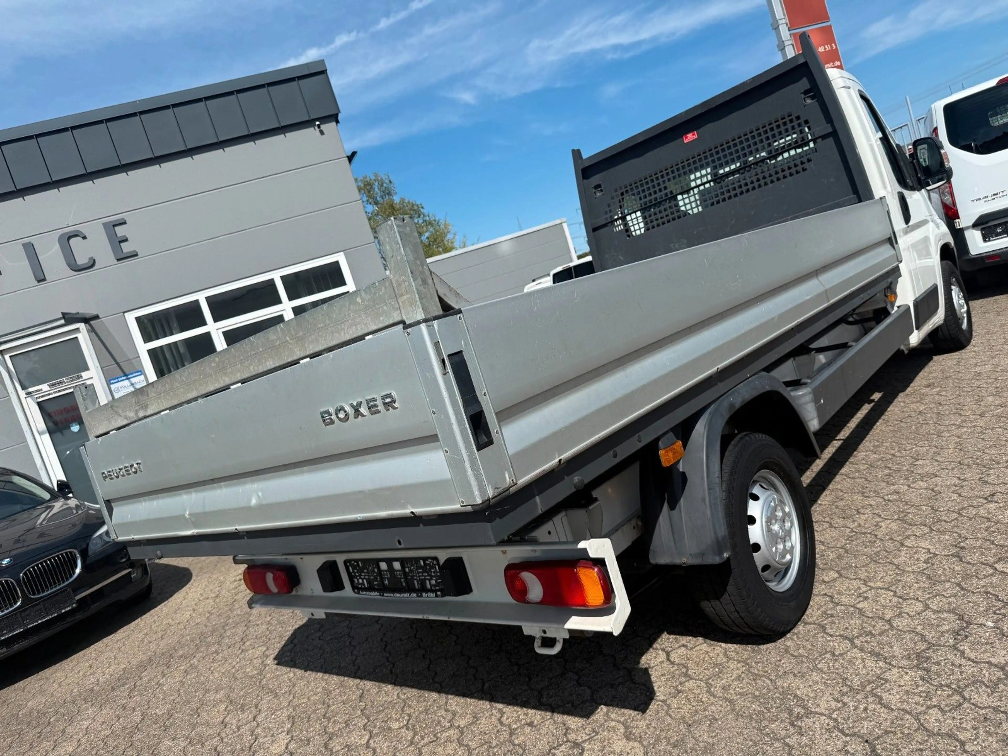 Peugeot Boxer Pritsche 335 L3 BlueHDi 130 3 Sitzer — photo 6