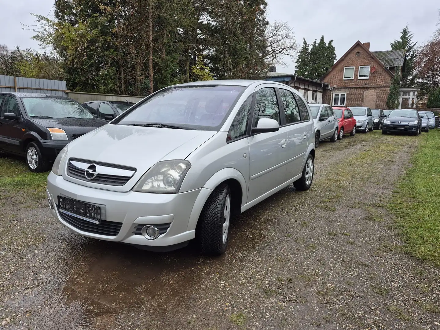 Opel Meriva INNOVATION Grau - 1