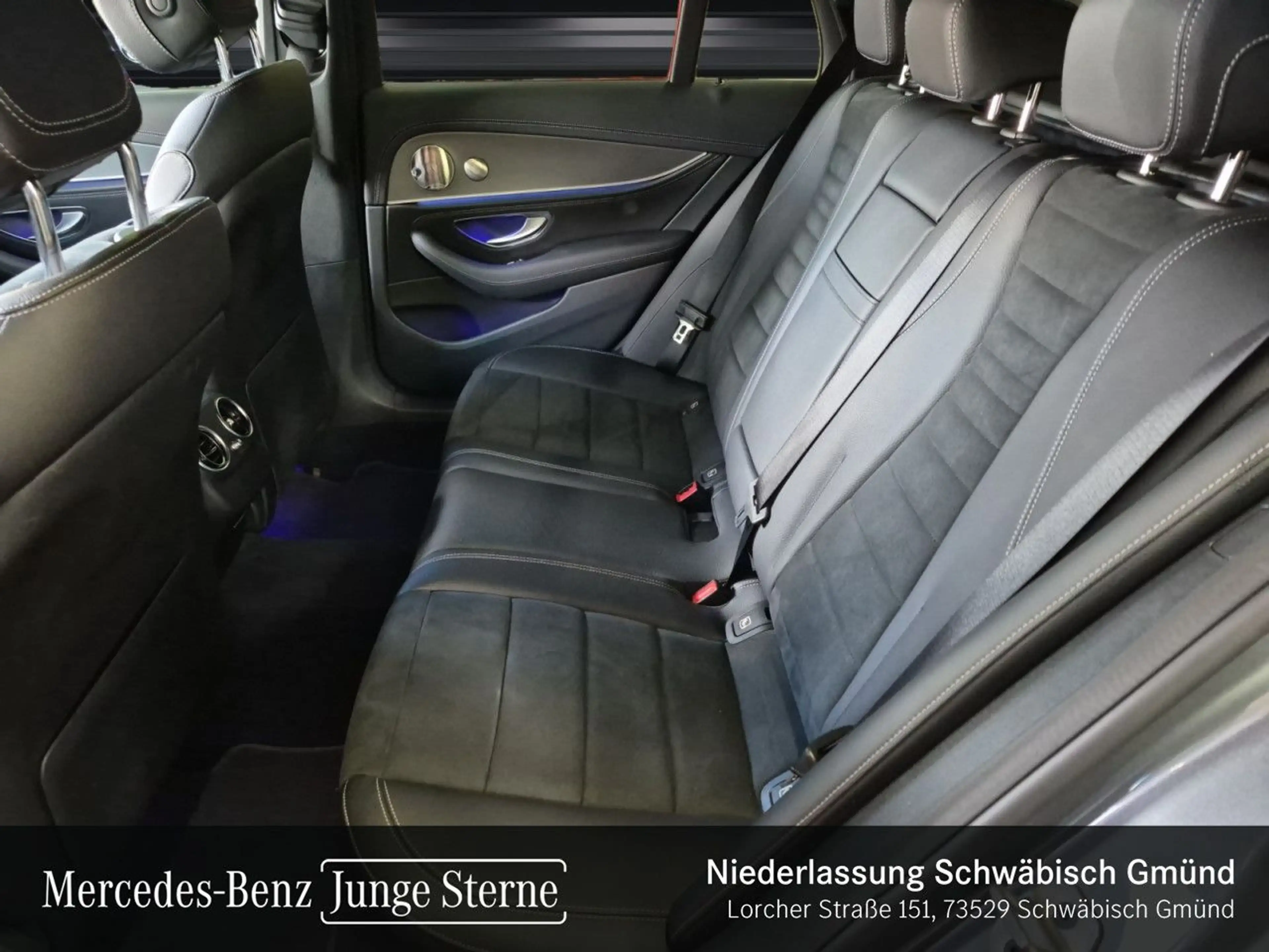 Mercedes-Benz E 400 d T 4M AMG+NIGHT+360+AHK+LED+STHZG+FAHRASS — photo 11