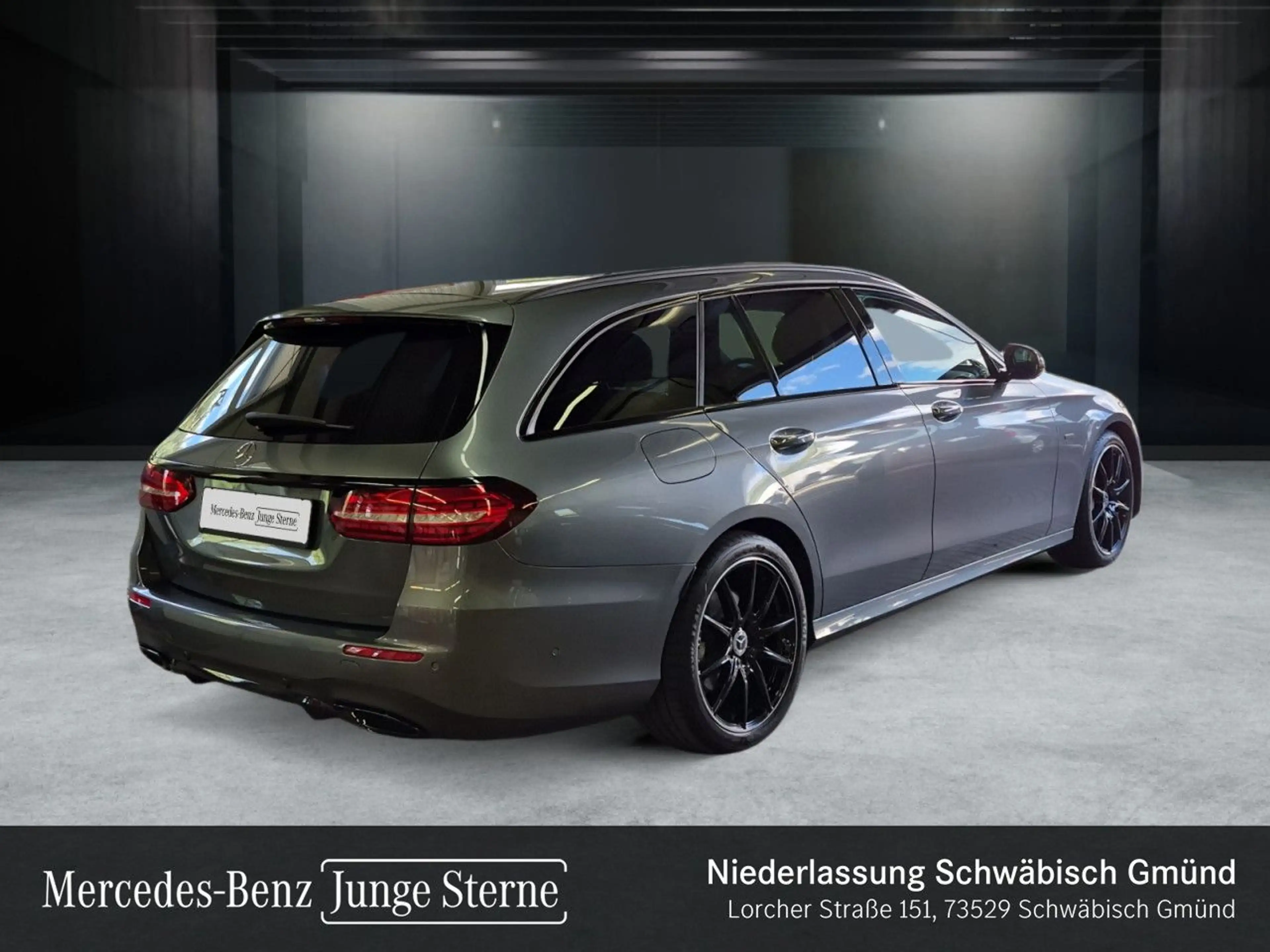 Mercedes-Benz E 400 d T 4M AMG+NIGHT+360+AHK+LED+STHZG+FAHRASS — photo 6