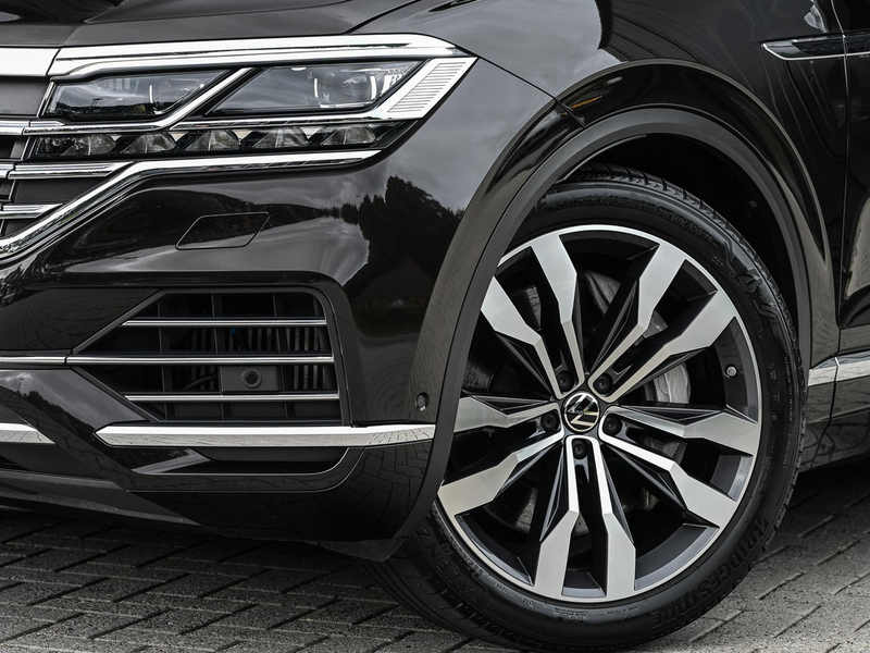 Volkswagen Touareg 3.0 TSi eHybrid 4MOTION | Panoramadak | Night Visi — photo 11