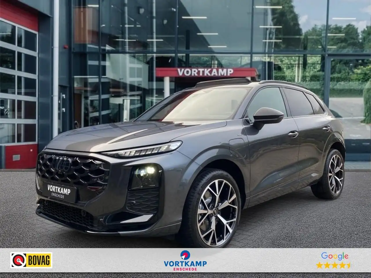 Audi Q3 1.5 TFSI E-HYBRID 272PK S-LINE CAMERA/PANO-DAK/ELE