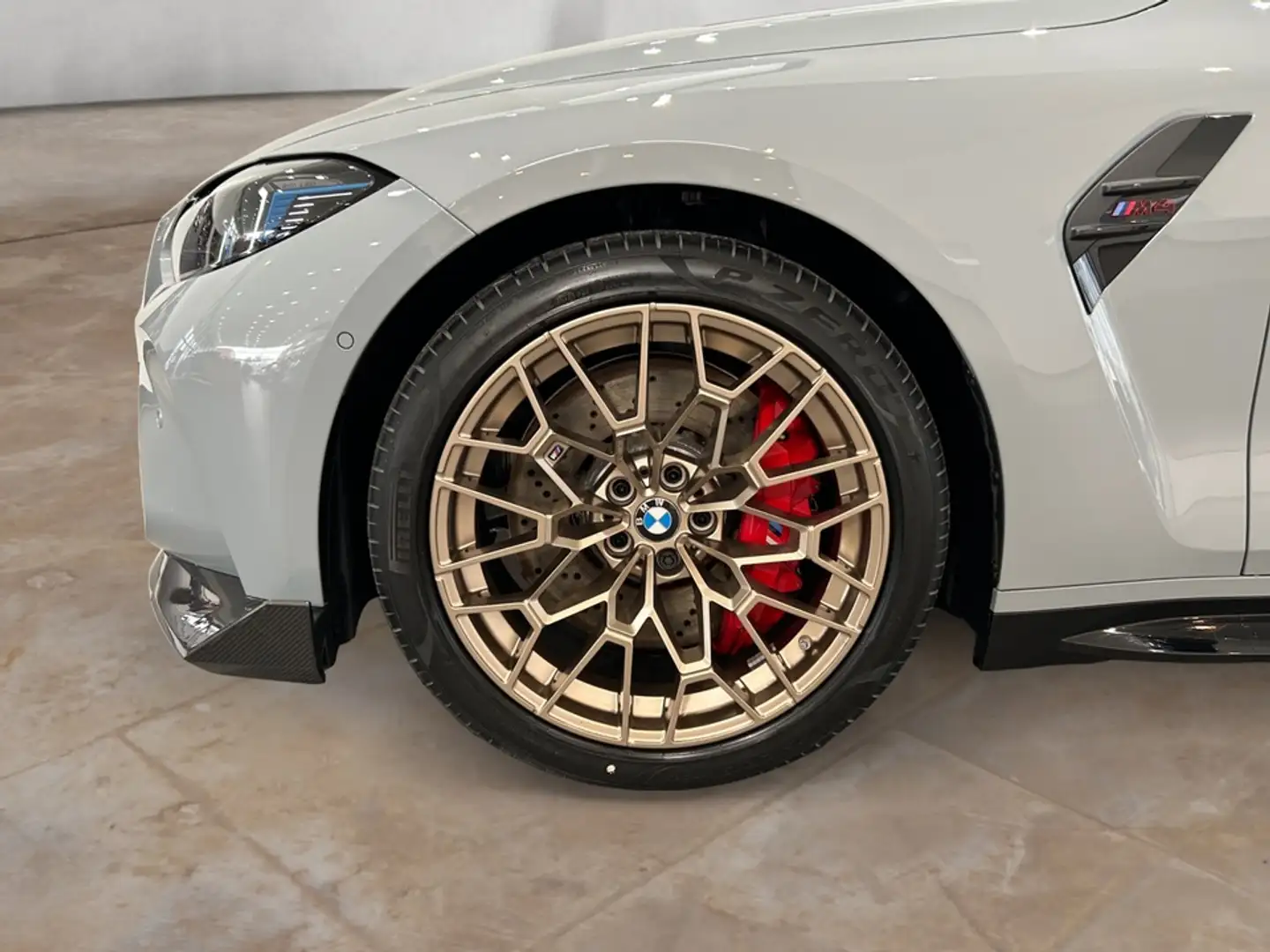 BMW M4 CS Coupé Grau - 2