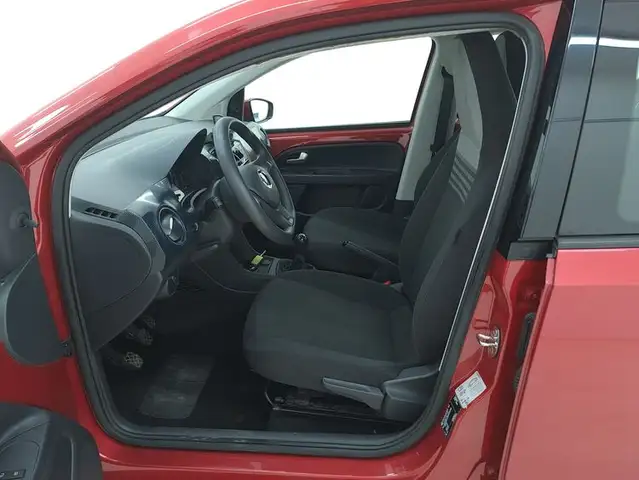 Volkswagen up! view 10