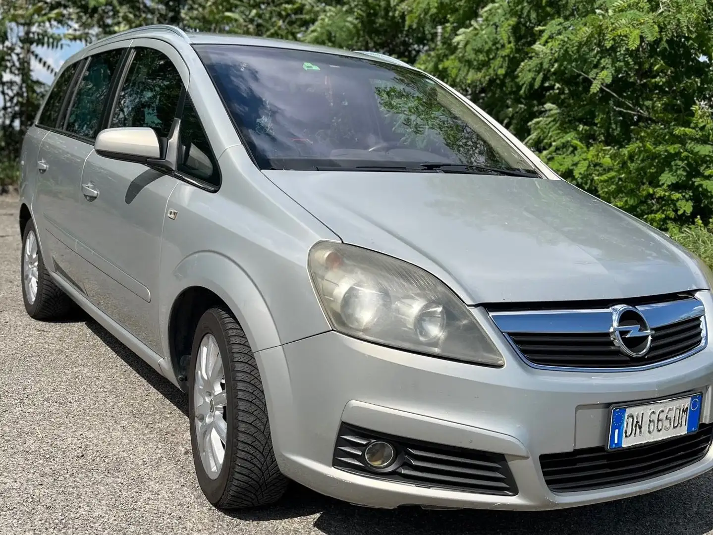 Opel Zafira Zafira II 2005 1.6 Edition (enjoy) ecoM 94cv Argento - 2