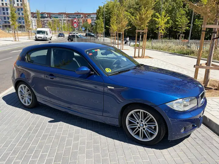 BMW Serie 1 2009, foto 2