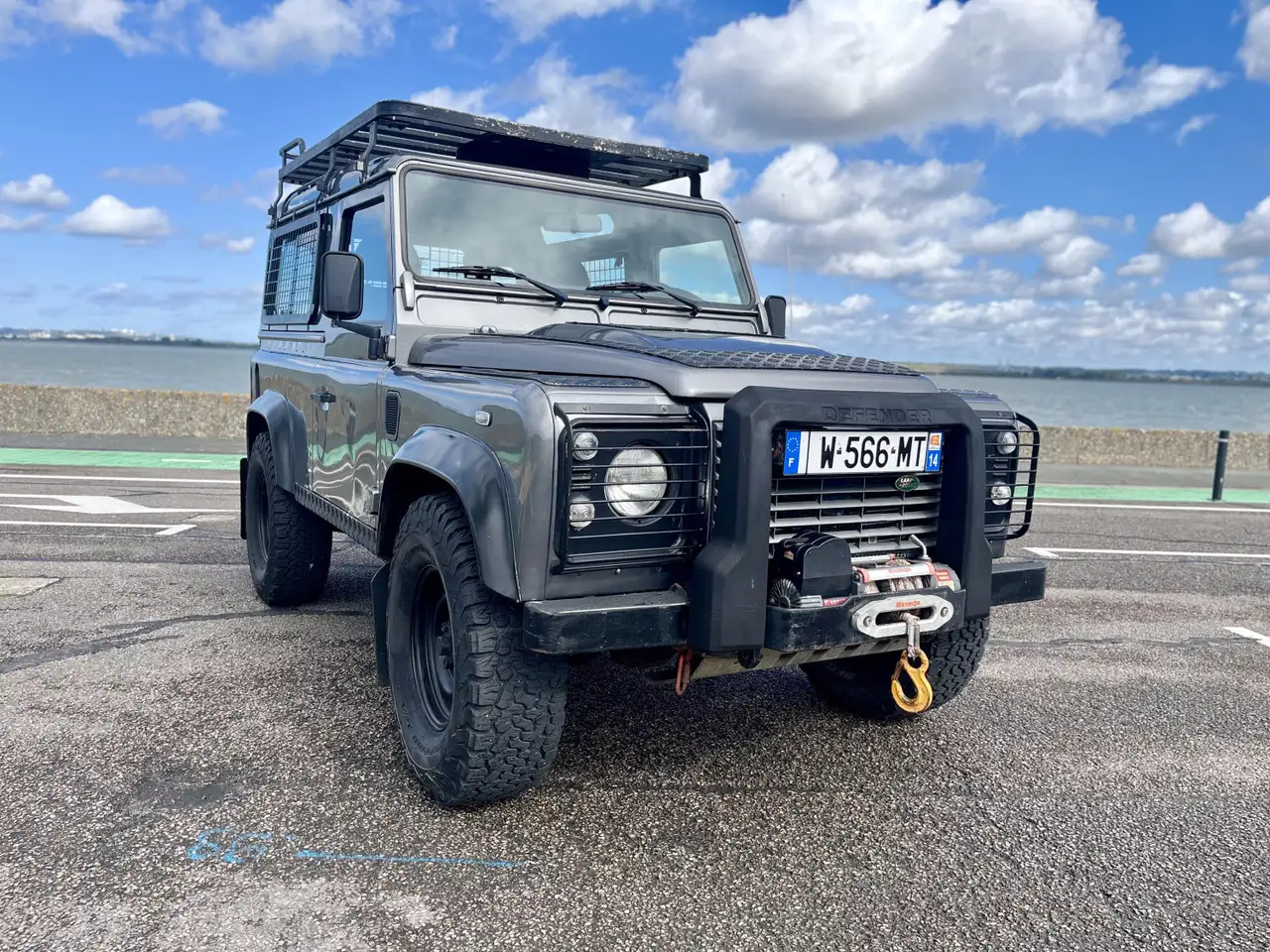 Land Rover Defender