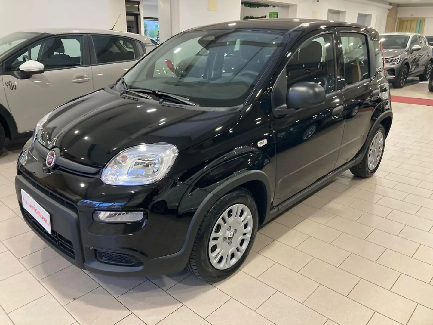 Fiat Panda 1.0 70CV Hybrid #TAN 5,95% Negro - 1