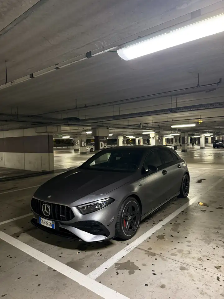 Mercedes-Benz A 35 AMG