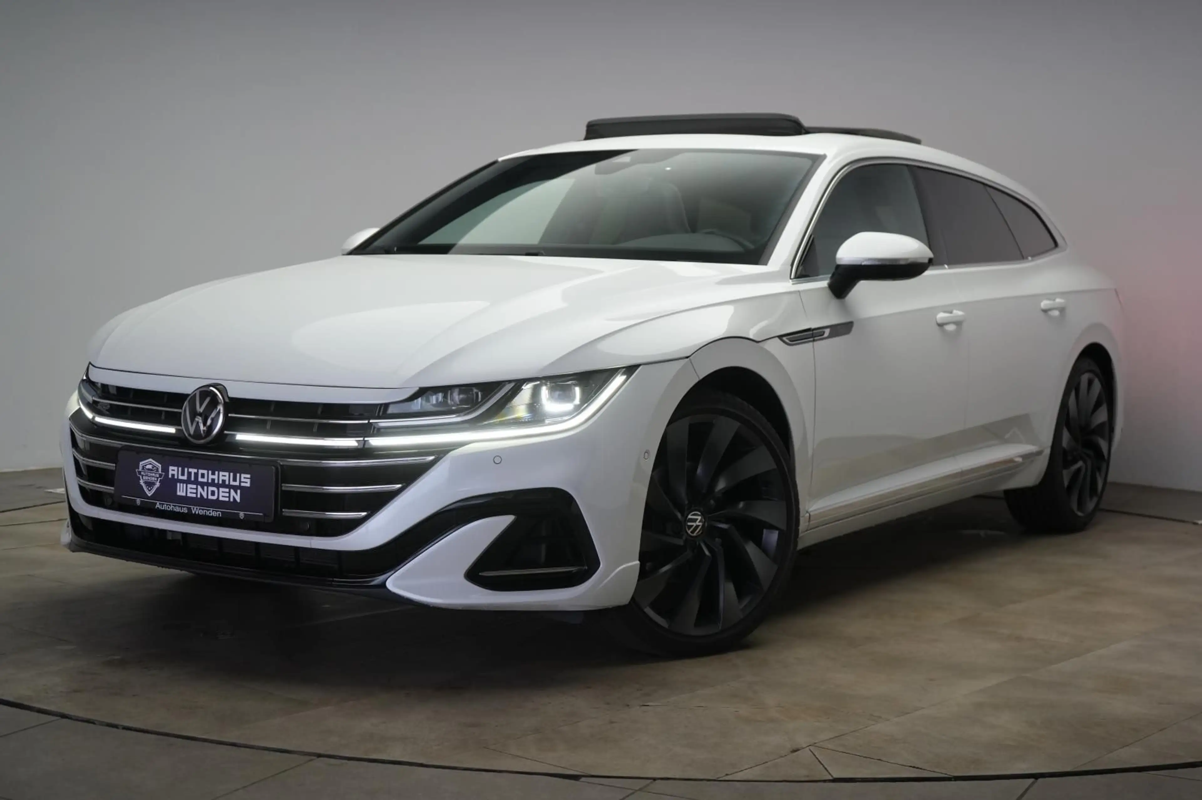 Volkswagen Arteon Shooting Brake 2.0 TDI 4Motion R-Line Pan — photo 5