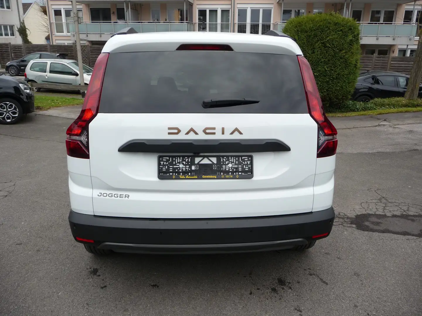 Dacia Jogger TCe 110 (7-Sitzer) Extreme Weiß - 2