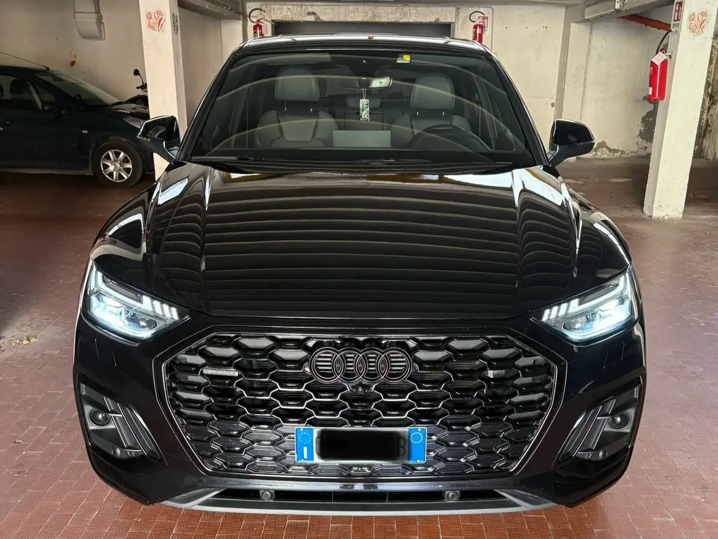 Audi Q5 Q5 Sportback 40 2.0 tdi identity Black s-tronic Nero - 1