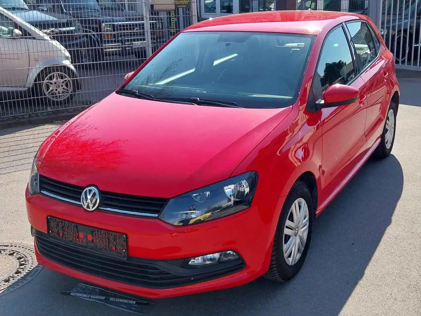 Volkswagen Polo 1.0 Trendline - 1. Hand Rouge - 2