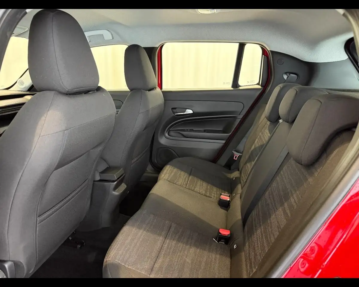 Jeep Avenger 1.2 Turbo e-Hybrid MHEV Longitude 13