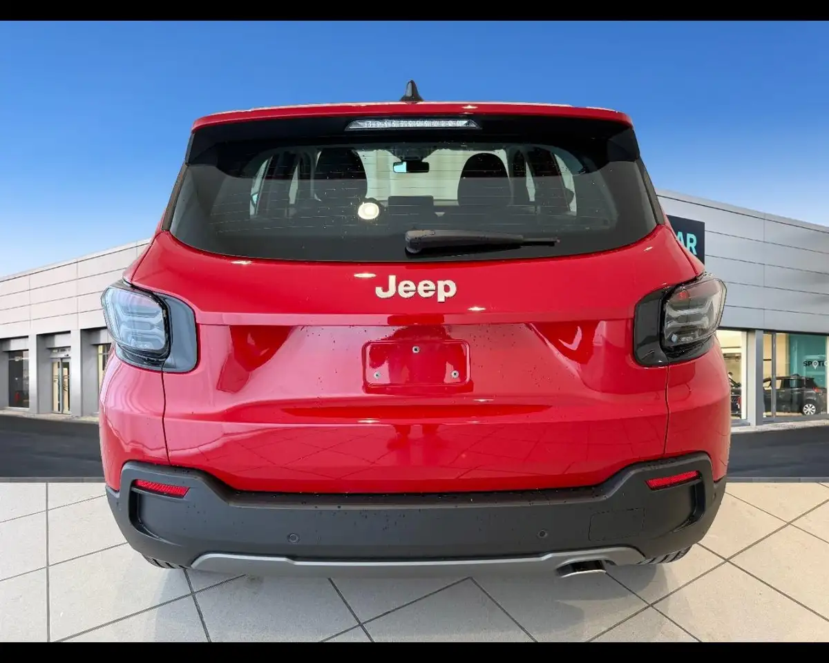 Jeep Avenger 1.2 Turbo e-Hybrid MHEV Longitude 4