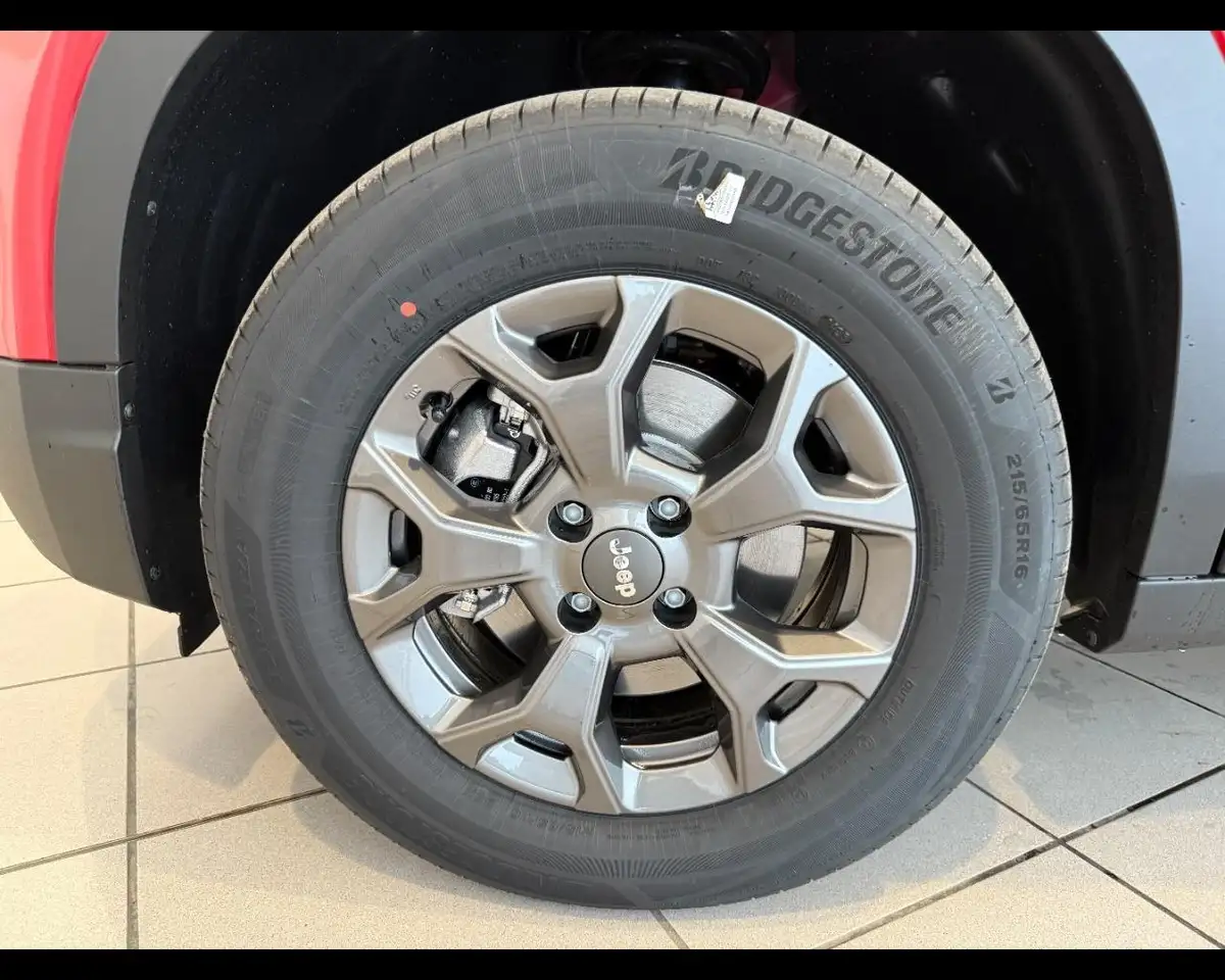 Jeep Avenger 1.2 Turbo e-Hybrid MHEV Longitude 9