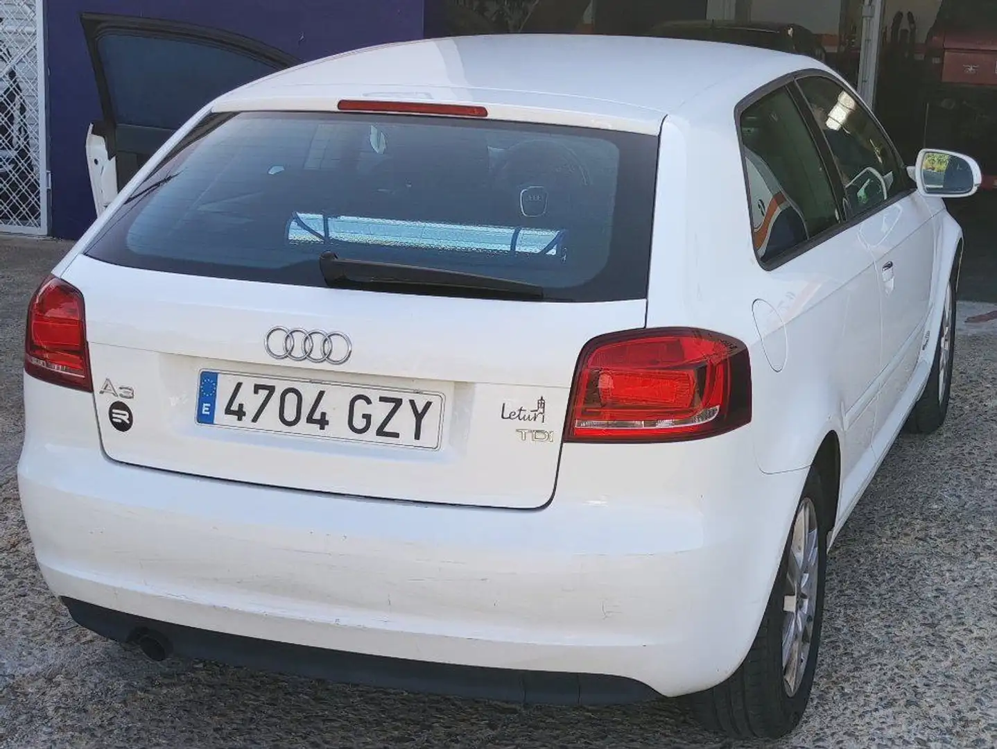 Audi A3 A3 1.6TDI Ambiente Ambiente Білий - 2