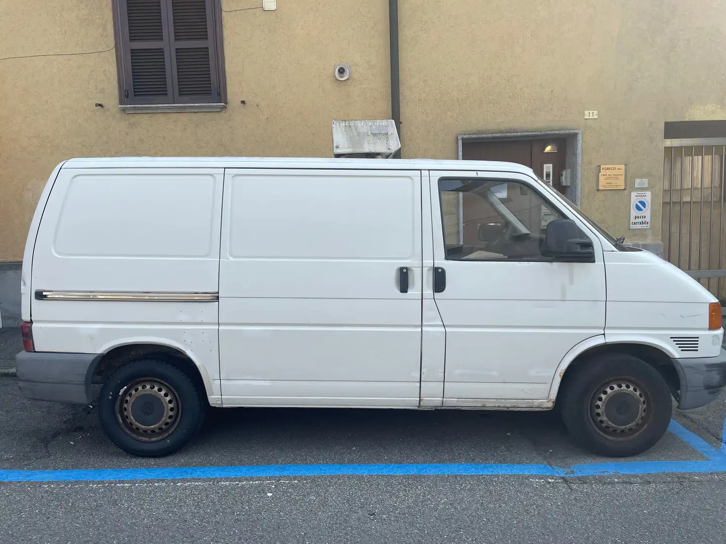 Volkswagen Transporter Bílá - 2