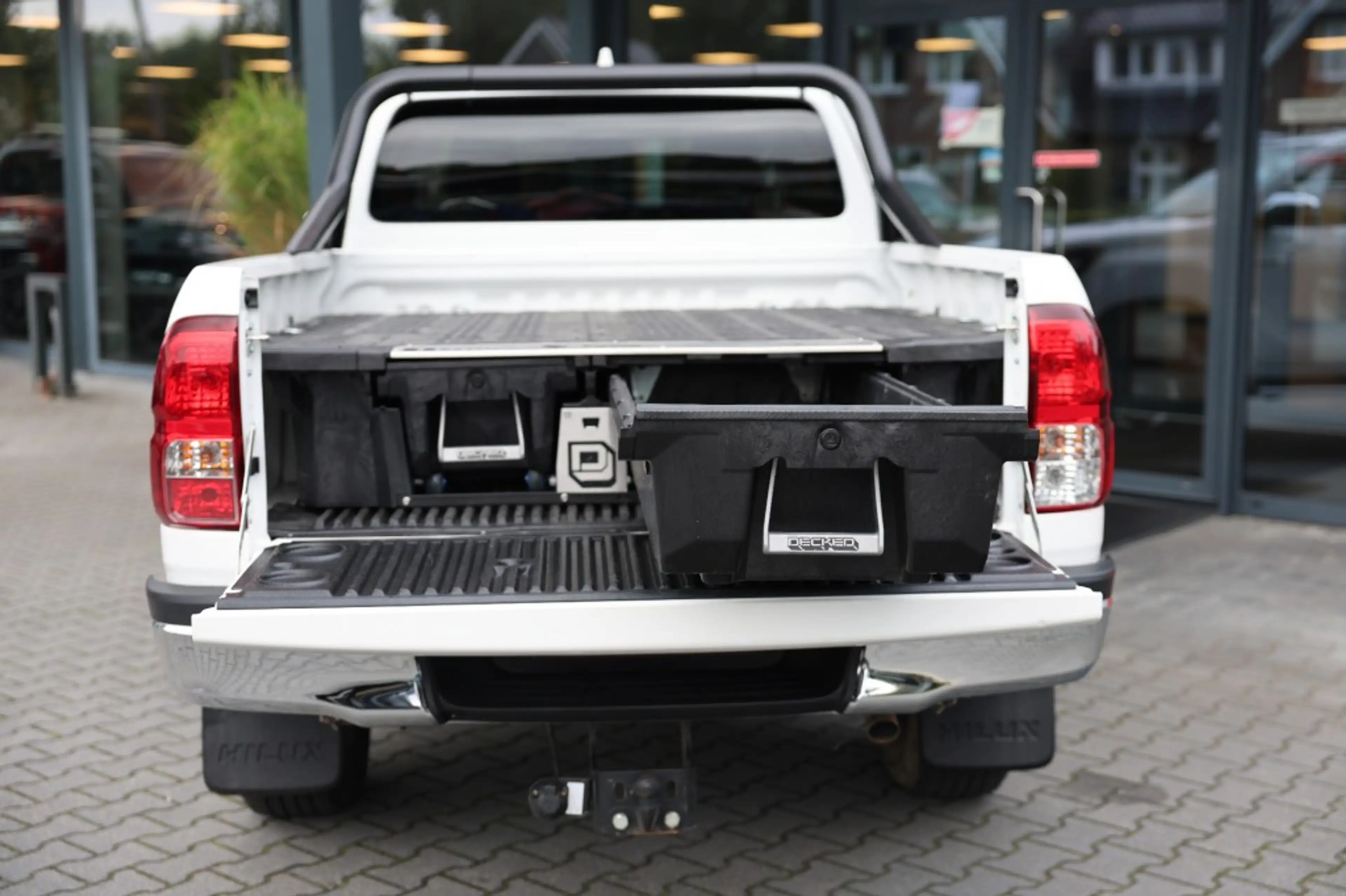 Toyota Hilux 2.4 D-4D X-TRA CAB CHALLENGER A/T 4WD VAN MARGE — photo 6