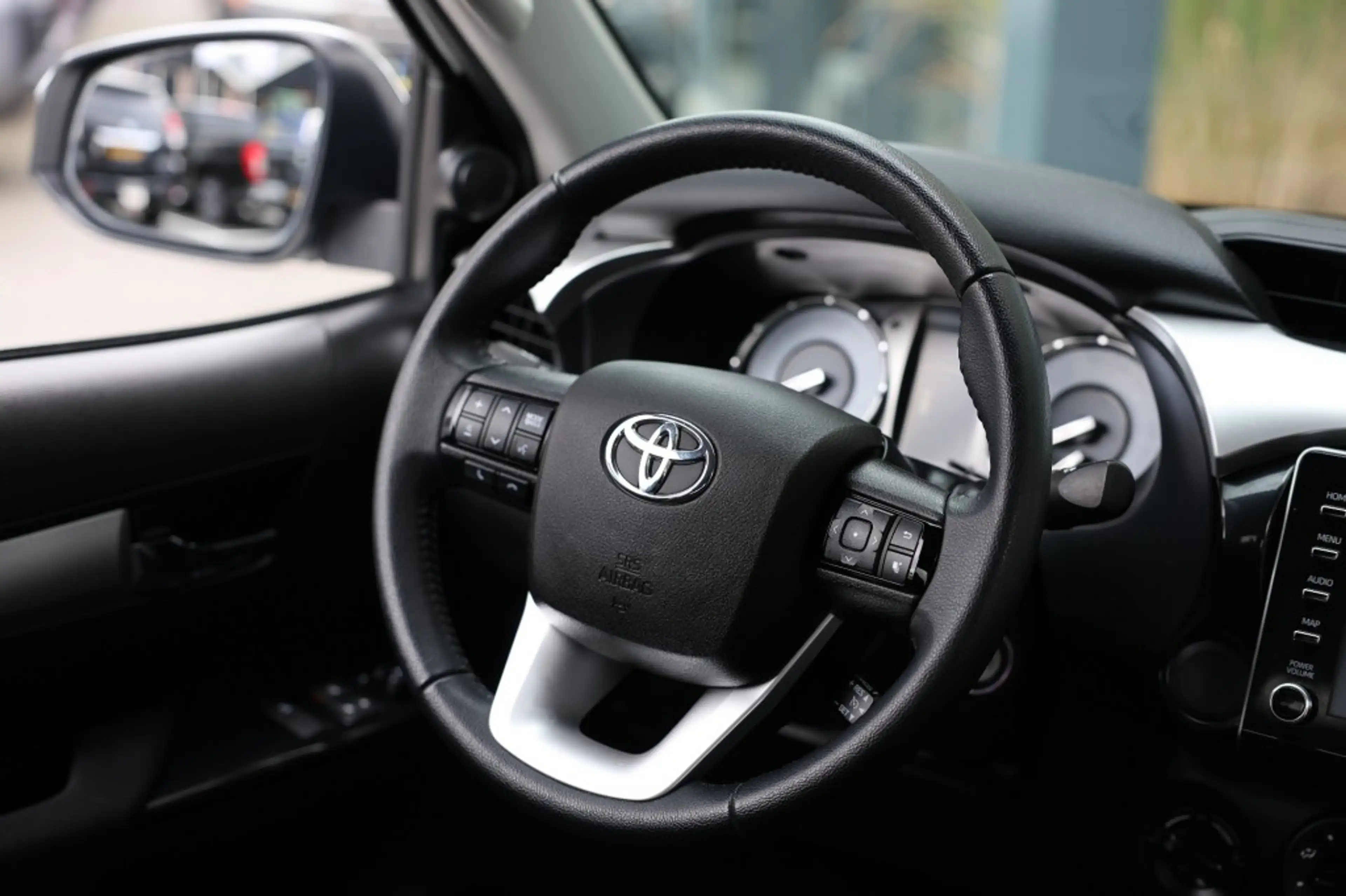 Toyota Hilux 2.4 D-4D X-TRA CAB CHALLENGER A/T 4WD VAN MARGE — photo 10