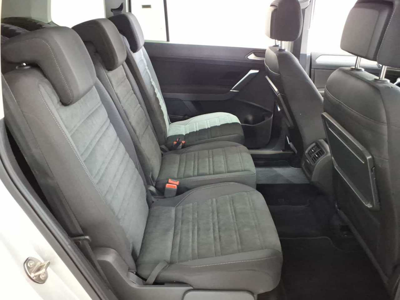 Volkswagen Touran Touran 2.0 TDI SCR DSG Comf. AssiP — photo 14