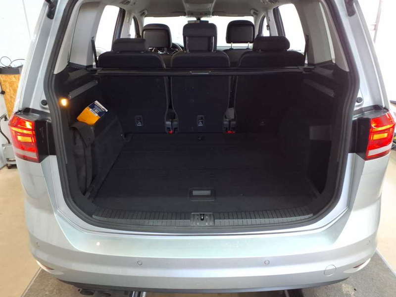 Volkswagen Touran Touran 2.0 TDI SCR DSG Comf. AssiP — photo 15
