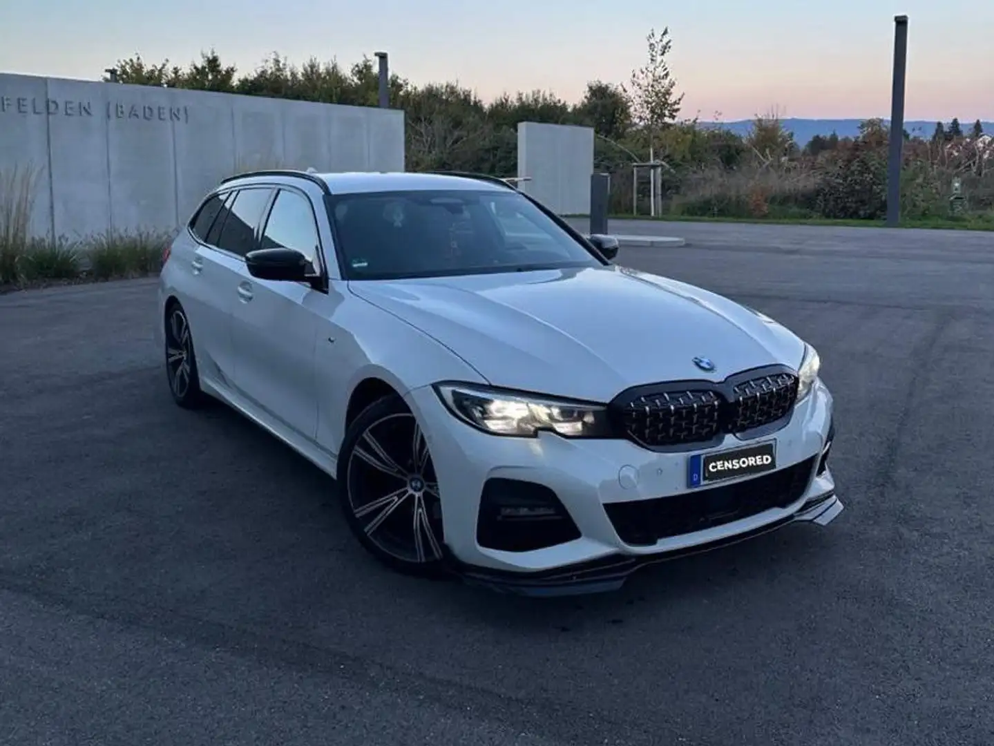 BMW 320 3er Touring Diesel 320d Touring M Sport Weiß - 2
