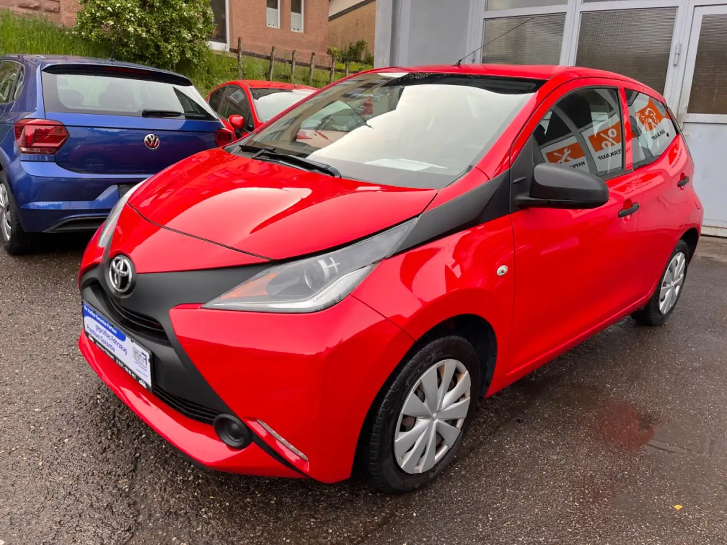 Toyota Sonstige Aygo AYGO x*Klima*Euro6*Inkl MwsT*5Türig*1Hand* Rot - 2