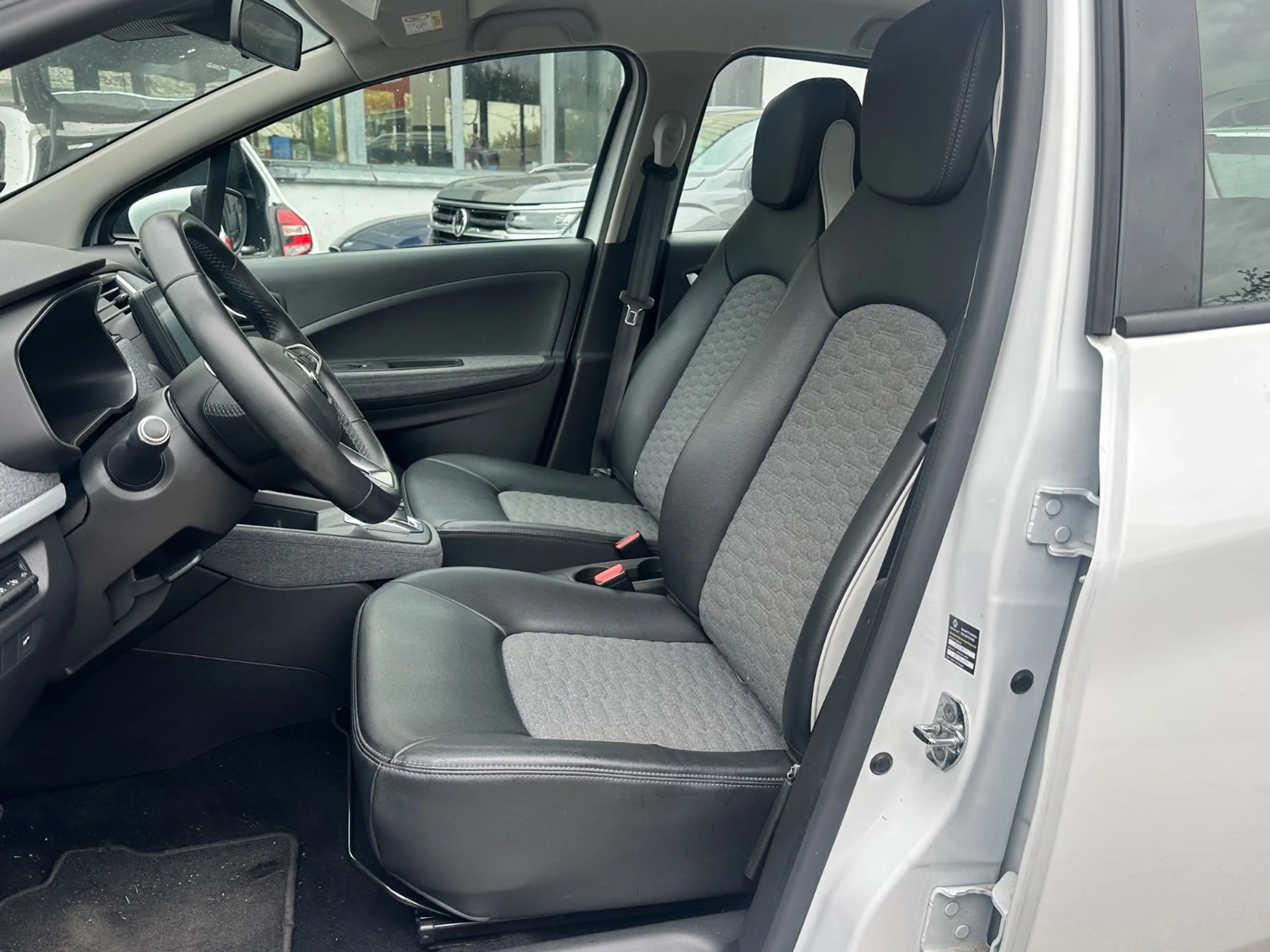 Renault ZOE Experience R110 Automatik * LED * Miete * — photo 7