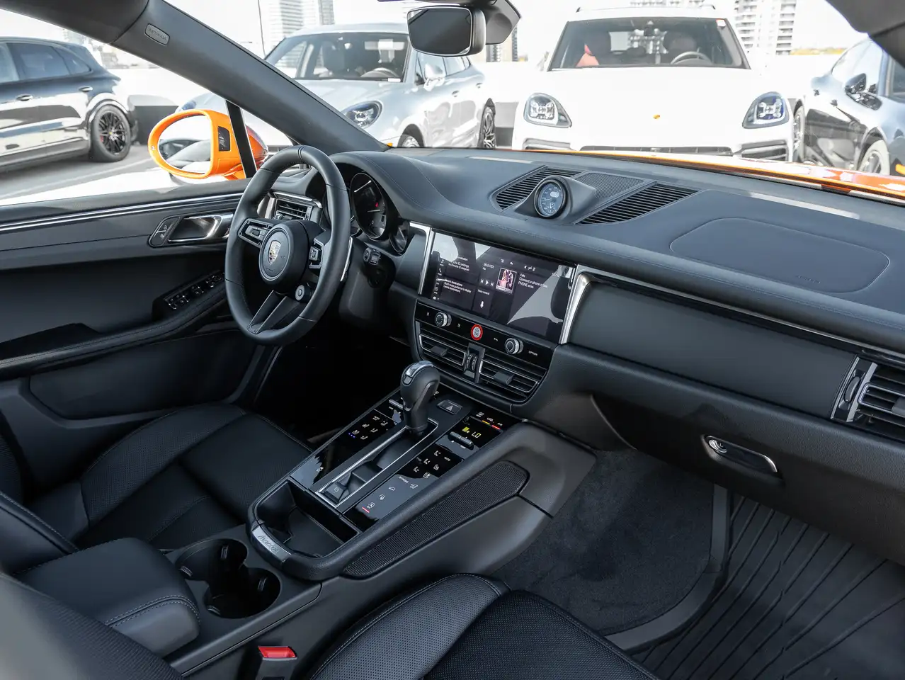 Porsche Macan снимка Porsche Macan
