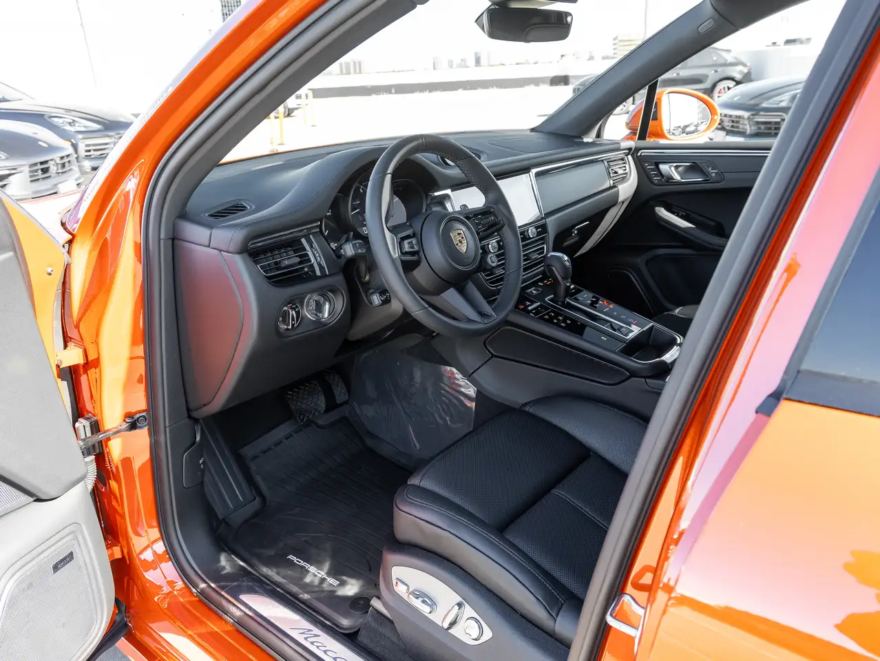 Porsche Macan снимка Porsche Macan