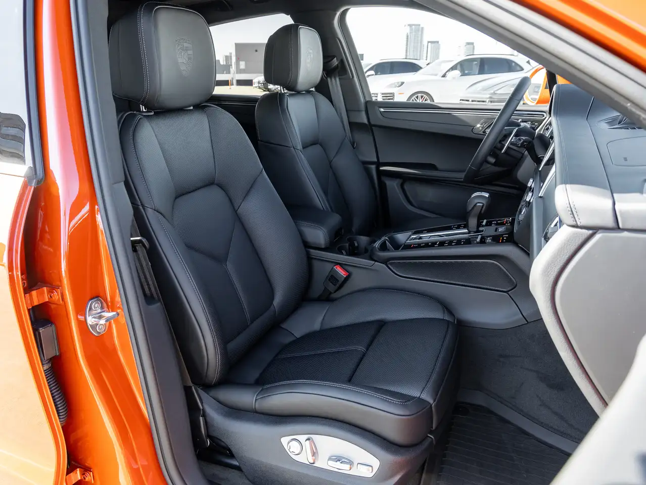 Porsche Macan снимка Porsche Macan