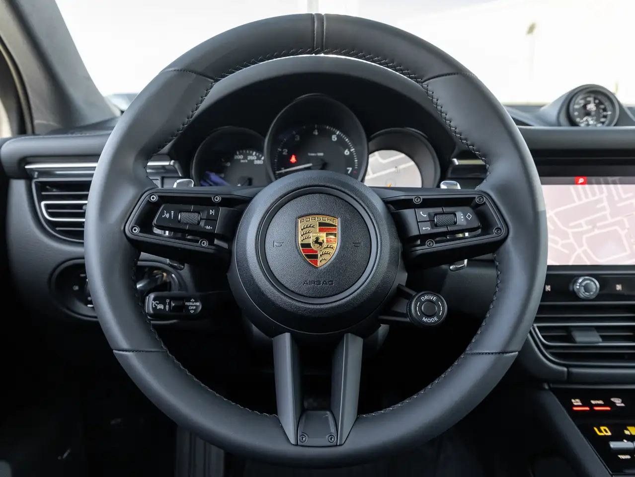 Porsche Macan снимка Porsche Macan