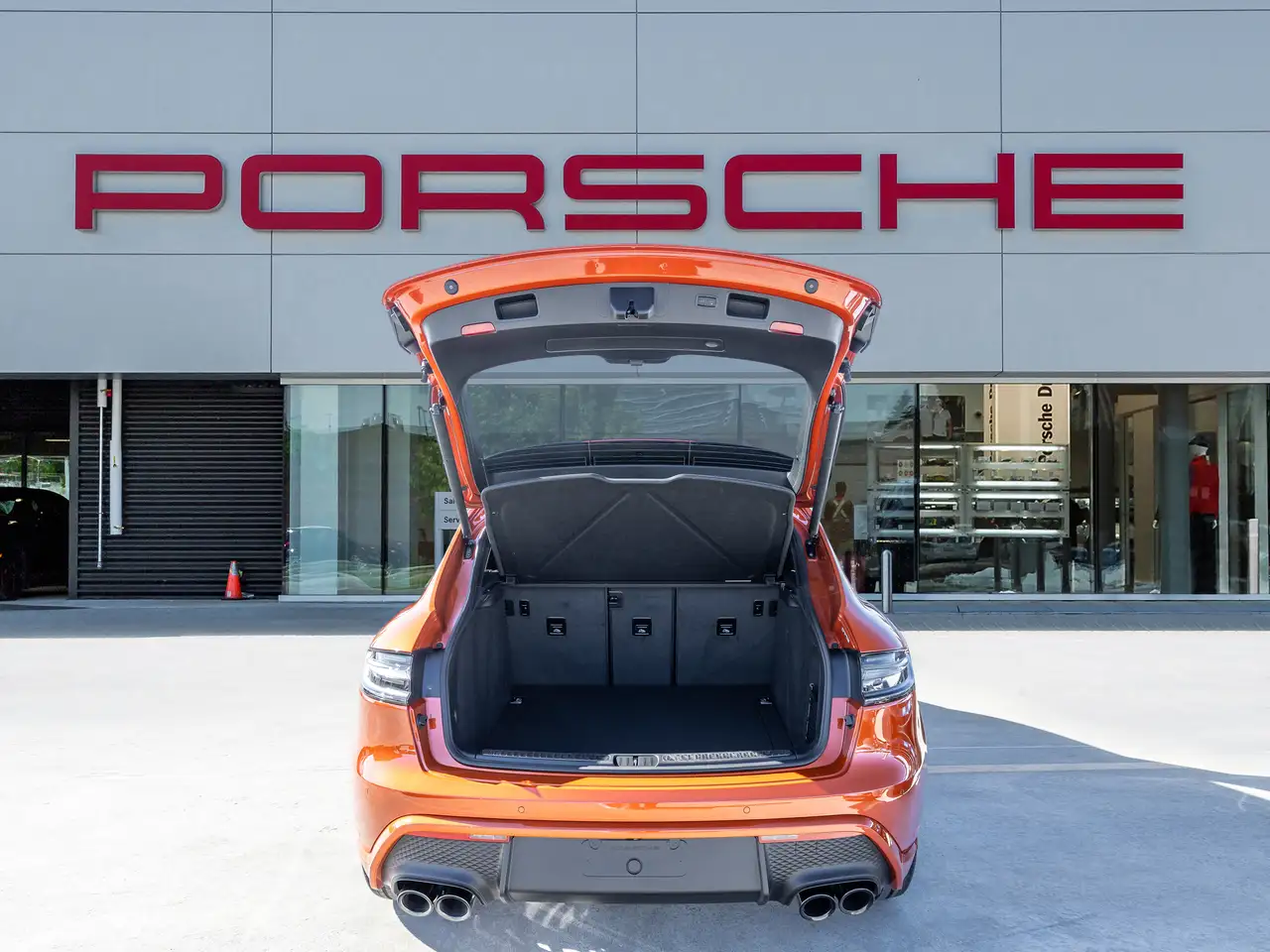 Porsche Macan снимка Porsche Macan